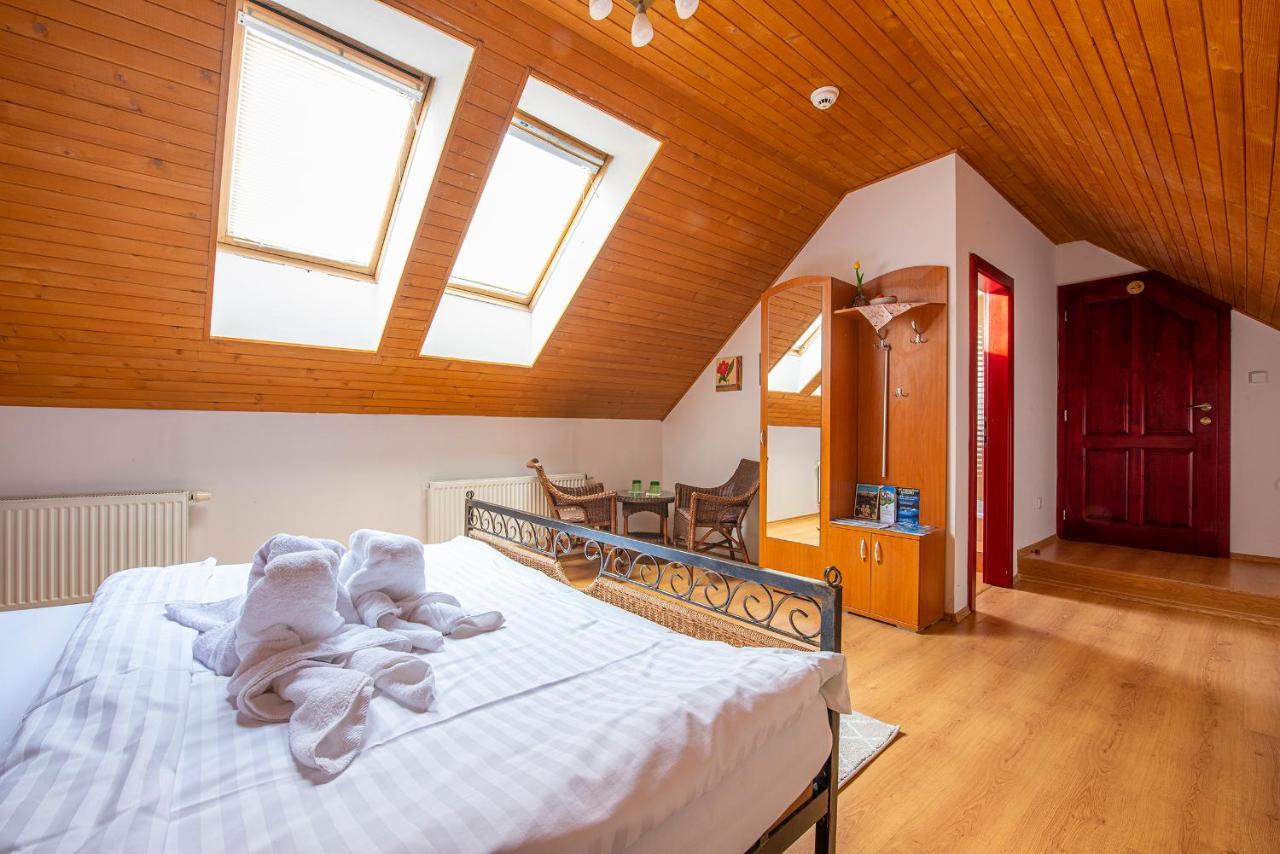 Penzion Familia Hotel Poprad Bagian luar foto