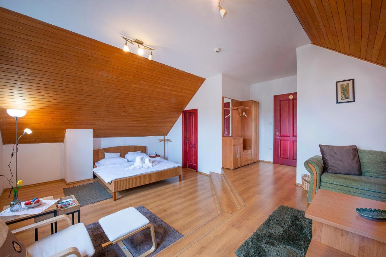 Penzion Familia Hotel Poprad Bagian luar foto
